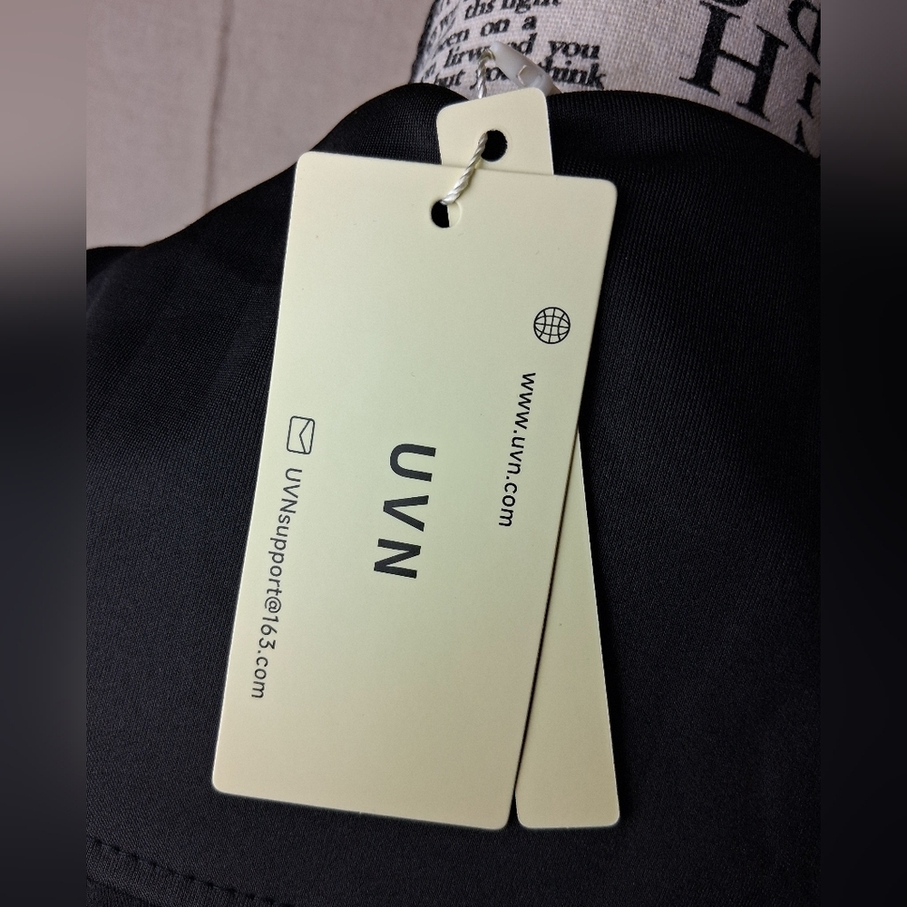 UVN Large Jacket - Picture 4 of 6